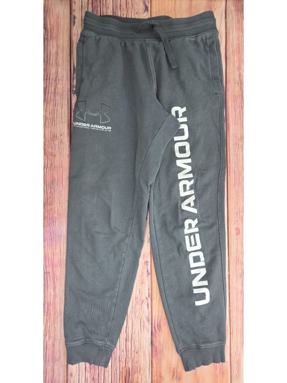Under Armour Mens Gray Jogger Pants Medium